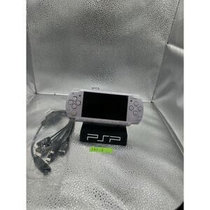 Purple psp 2000 w/charger & new battery